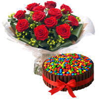 Beautiful Bouquet of Red Roses with Kit Kat Cake
