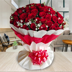 Wonderful Bouquet of 100 Red Roses to Kanyakumari