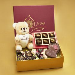 Sweet Indulgence Hug Hamper