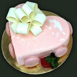 Expressive Heart Shape Strawberry Fondant Cake to Kanyakumari