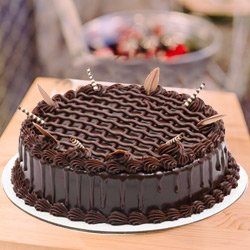 Yummy Chocolate Cake from 3/4 Star Bakery to Muvattupuzha