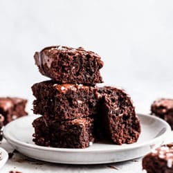 Delectable Brownies to Muvattupuzha