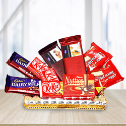 Irresistible Bountiful Celebration Chocolates Gift Set to Irinjalakuda