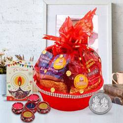 Seasons Essential Diwali Gift Basket to Sivaganga