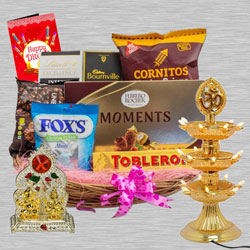 Remarkable Diwali Assortment Gifts Hamper to World-wide-diwali-hamper.asp