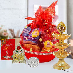 Marvelous Snacks Gift Hamper for Diwali to Hariyana