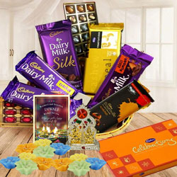 Marvelous Chocolates Gift Hamper for Diwali to Kanjikode