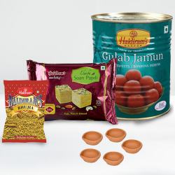 Tasty Haldiram Sweets n Snacks Combo with Mud Diya to Hariyana
