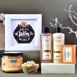 Remarkable Khadi Beauty Hamper with Best Mom Frame to Marmagao