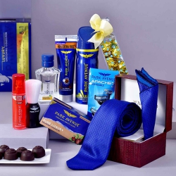 Stunning Assorted Grooming Kits Hamper for Dad to Cooch Behar