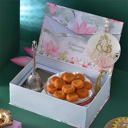 Festive Cheer In A Box to Uthagamandalam