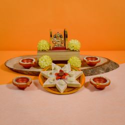 Exquisite Diwali Elegance Hamper to Tirur
