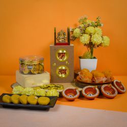 Golden Delights Diwali Gift Hamper to Muvattupuzha