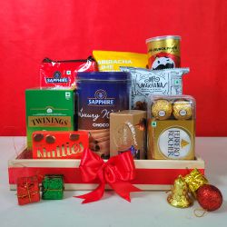 Luscious Christmas Delight Hamper to India