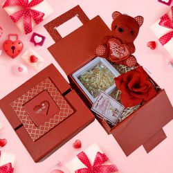Trendy Tokens of Love Gift Set to Chittaurgarh