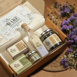 Blissful Retreat Gift Set to Kanjikode