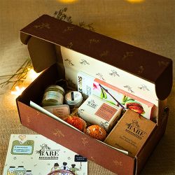 Pamper Me Festive Gift Set to Muvattupuzha