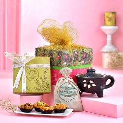 Sacred Fragrance  N  Baklava Hamper to Irinjalakuda