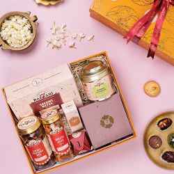 Indulgent Delight Gift Set to Muvattupuzha