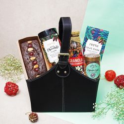 Gourmet Delights Holiday Hamper