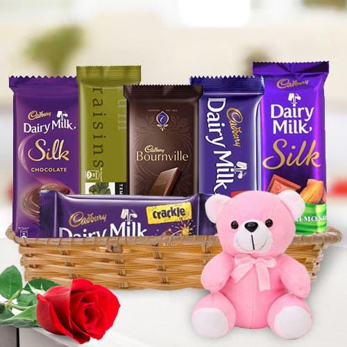 Delight Unique Gifts With Dairy Milk Silk, Coffee Mugs, Chocolate  Collection And More at Rs 2850/piece | Home And Kitchen Appliances in Kochi  | ID: 27129556055