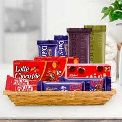 Wonderful Gift Hamper of Assorted Chocolates to Perintalmanna