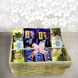 Tasty Chocolate Gift Basket to Nipani