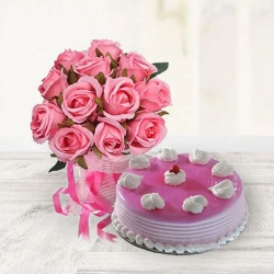 Amazing Strawberry Cake with Pink Roses Bouquet to Alwaye