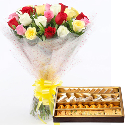 Resplendent 20 Roses and tasty assorted Sweets to Kanjikode