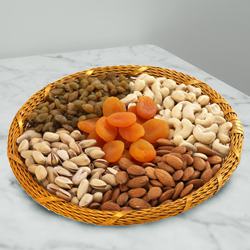 Healthy Basket of Dried Nuts for Mummy to Uthagamandalam