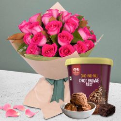 Joyful Kwality Walls Choco Brownie Fudge Ice Cream with Pink Roses Bouquet to Muvattupuzha