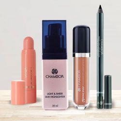 Marvelous Chambor Smoky Eyes With Lipstick N Skin Makeup to Alappuzha