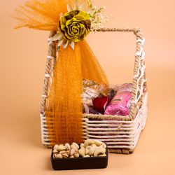 Healthy Gourmet Treats Basket to Kollam