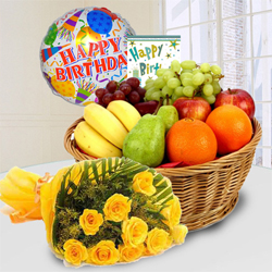Marvelous Fresh Fruits Basket with Yellow Rose Bouquet to Irinjalakuda