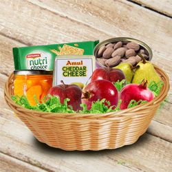 Delectable Basket of Fresh Fruits n Assortments to Marmagao