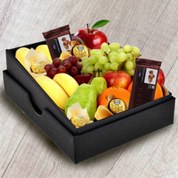 Yummy Box of Fresh Fruits N Chocolates to Marmagao