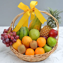 Immune-Boosting Fresh Fruits Gift Basket for Mom to Marmagao