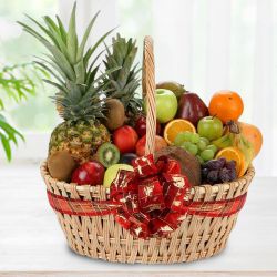 Magnificent Seasonal Fruits Basket with Handle for Moms Day to Marmagao