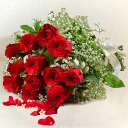 12 Red Rose Bouquet to Cooch Behar