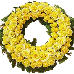 Stunning Yellow Roses Wreath Arrangement to Muvattupuzha