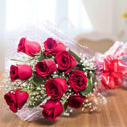 Lovely and Delightful Rose Assortment to Palani