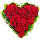 Precious Bouquet of Dutch Roses in Heart Shape to Muvattupuzha