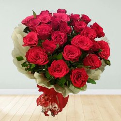 Marvelous Bouquet of Red Roses to Uthagamandalam