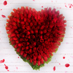 Stunning Heart of 150 Dutch Roses to Muvattupuzha