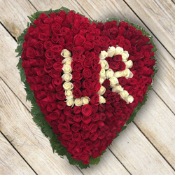 Red Roses Heart (100 Roses Alphabet Catalogue) to Irinjalakuda