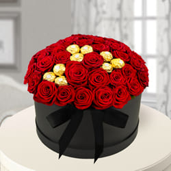 Amazing Box of Red Roses n Ferrero Rocher to Muvattupuzha