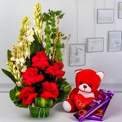 Glorious Combo of Fresh Flowers with Teddy n Cadbury Chocolates to Perintalmanna