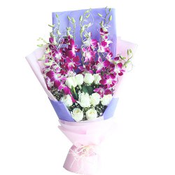Cheerful Hand Bunch of Orchids N White Roses to Palani