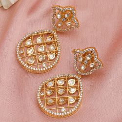 Elegant Diamond Kundan Earrings