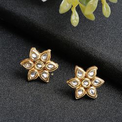 Glamorous Kundan Studs to Hariyana